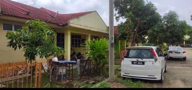 Rumah Teres di Kemuning Machang untuk dijual