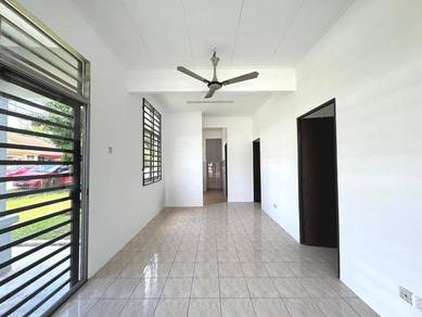 CORNER LOT SPACIOUS SINGLE Storey Terrace Bandar Saujana Putra