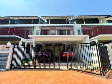 LAKE VIEW | RENOVATED Triple Storey House Denai Alam For Sale