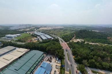 1.87ac Kesuma Semenyih beranang main road freehold industrial land