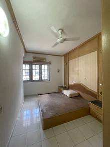 Villa Condo Relau Orginal Unit with Well Maintain
