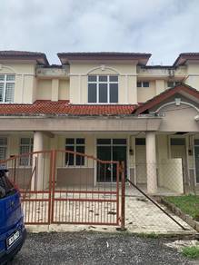 Rumah Teres 2 Tingkat 4 Bilik di Lubok Jong, Pasir Mas Untuk Disewa
