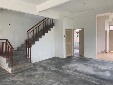 Rumah Teres 2 Tingkat 4 Bilik di Lubok Jong, Pasir Mas Untuk Disewa