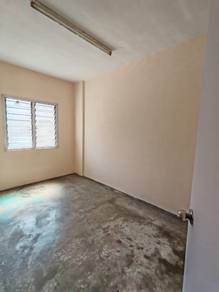 2nd Floor Repaired & Painted Pangsapuri Palma Bandar Country Homes