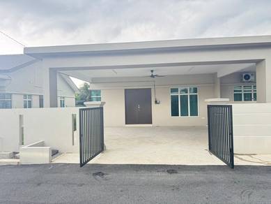 SEMI-D SETINGKAT SERI DAMAI AMAN UNTUK DiJUAL ❗