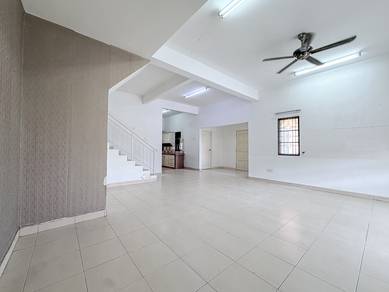 Teres 2 Tingkat Corner Impian Putra - 190m Surau + Full Reno + CCC