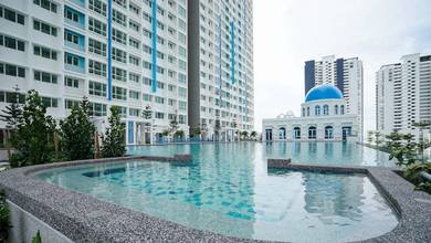 Tanjong Tokong I-Santorini Straits Quay