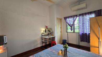 (Include Utility) AirCond Room W Share Toilet at Botanic Angsana Klang