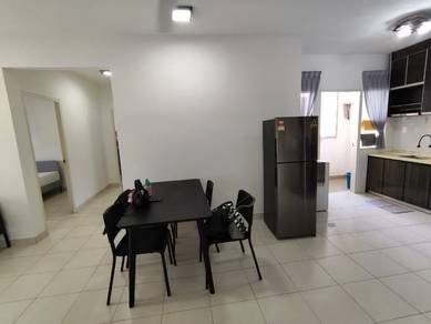 RUMAH SEWA SETIA ALAM: 3 BILIK APARTMENT Seri Baiduri