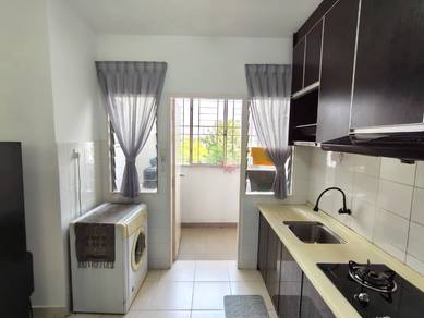 RUMAH SEWA SETIA ALAM: 3 BILIK APARTMENT Seri Baiduri