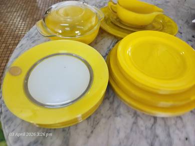 Brand New Glass Set