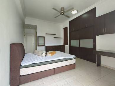 Coastal tower - 2 Car park -Fully Reno -Corner unit -tanjung Bungah