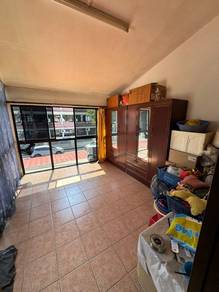 Double Sty Terrace At Island Park, Greenlane, 1603SF