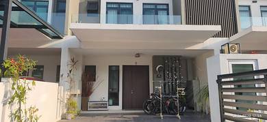 WTS: 2-Storey Terrace OnePark Semenyih (Melwood) – 6-Tier Security!