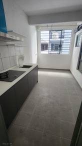 E-island Puchong Condo 3r2b Partial Furnished For Sale