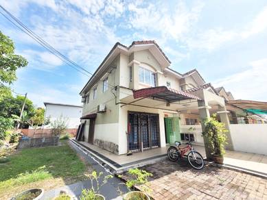 CORNER LOT🔥 Double Storey Terrace, Taman Putra Prima, Puchong