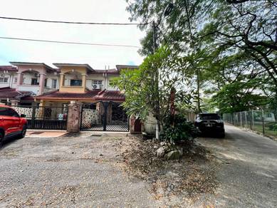 Double Storey Corner Tmn Puchong Tekali