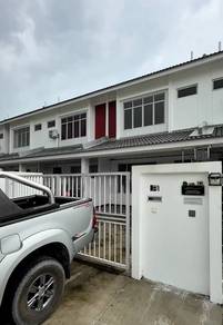 Unblock View Meridin East 2 Storey House