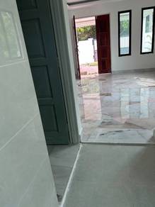 Rumah Teres 2 Tingkat di Bandar Rinching, Seminyah