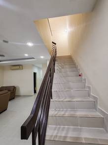 Double Storey House Dato Demang Seri Kembangan 🤩 Renovated 🤩