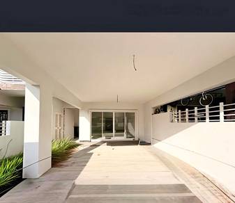 LAMAN AZALEA NILAI IMPIAN FREEHOLD Double Storey Nilai