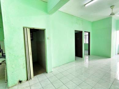 [FACING MAIN ROAD AND NEAR MRT] Shop Apartment Hentian Kajang