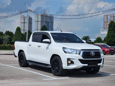 Toyota HILUX 2.4 L-EDITION FACELIFT (A)