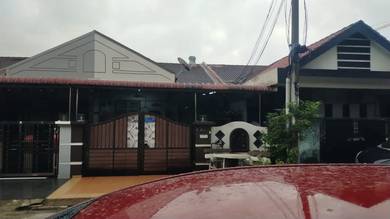 Rumah Untuk dijual di Pulai Indah