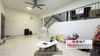 Teluk Kumbar Taman Cahaya | 2-stry Terrace | Partially Furnished