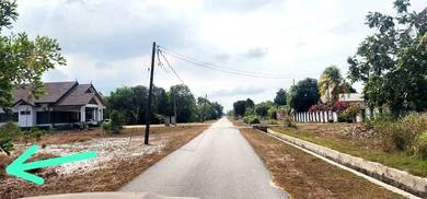 Tanah dekat pantai Penarik Setiu Terengganu
