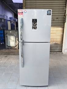 Electrolux 2 Door Fridge Peti ais 211Lt