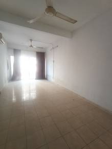 FOR SALE.  LEVEL 1 !! Pangsapuri Puchong Permata 1