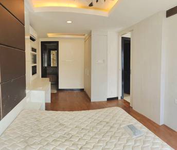 Pelagos Suites KK centre Convenient location