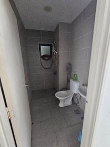 Brickfield Plam Court , 2r1B, ROI 5.8% , freehold