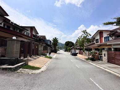 Freehold EndLot 2 Storey Terrace House The Royale Segar Perdana Cheras