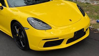 Rare Racing yellow 2021 Porsche 718 2.0 CAYMAN