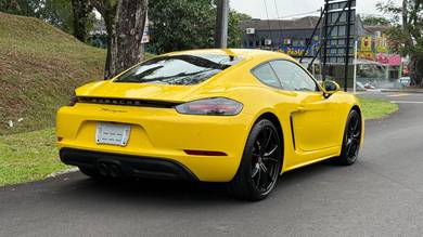 Rare Racing yellow 2021 Porsche 718 2.0 CAYMAN