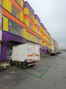 Bandar Puchong Utama 4 Storey Shop lot For Rent Facing LDP Highway