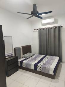 Fully Furnished MIDDLE Room for RENT, utility included, Setia Alam