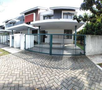 END LOT FACING PUTRAJAYA LAKE💥2 Storey Superlink Summerglades