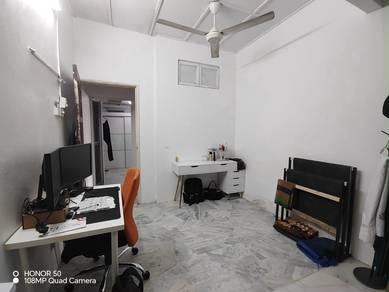Seksyen 28 Single Storey Teres Freehold 435K