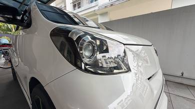 Toyota IQ 1.3 2012