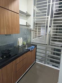 Bukit Indah SkyView Apartment 1105sqft bus to Tuas Checkpoint 2carpark