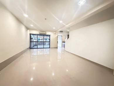 Double Storey Bandar Country Homes Rawang Freehold Fully Renovated