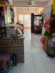 3 Bedrooms Apartment @ Pangsapuri Mewah Cheras, Kajang