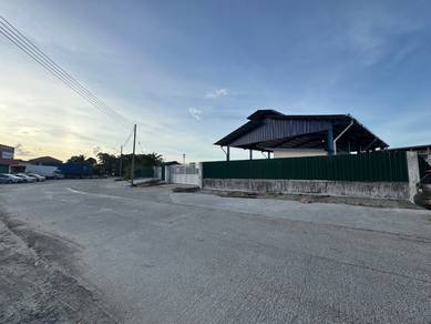Commercial Land With Warehouse & Office For Sale
