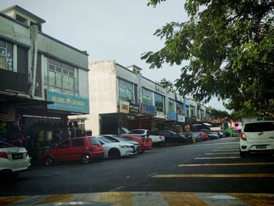 Kulai Kelapa Sawit Taman Scientex Double Storey Shoplot For Sale