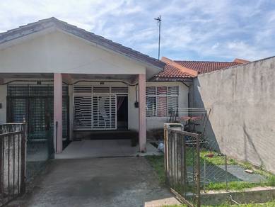Teres Setingkat Taman Vista Jaya Lukut Port Dickson Seremban