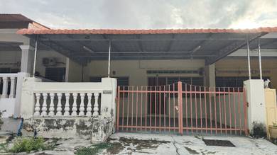 Terrace house for sale