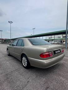 Mercedes Benz E-CLASS 2.6 240 CLASSIC (CBU)